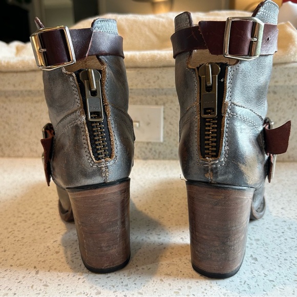 Freebird by Steven Ankle Bootie 9 - Picture 6 of 9